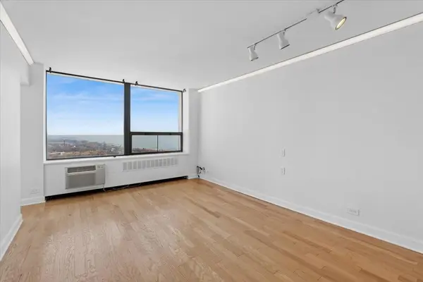 1460 N Sandburg ST #2904, Chicago, IL 60610