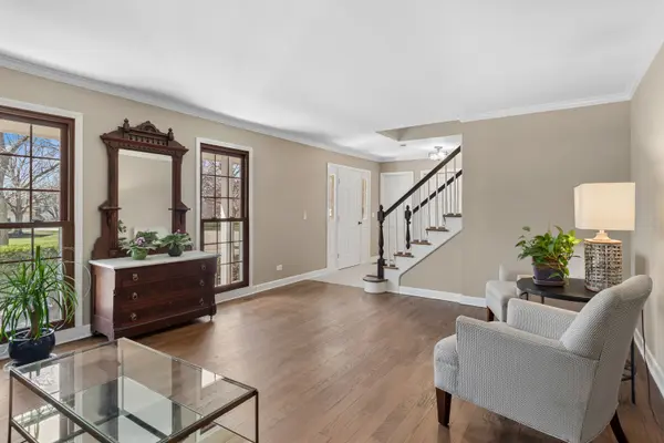 2238 Allegany DR, Naperville, IL 60565