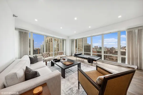 57 E Delaware PL #2805, Chicago, IL 60611
