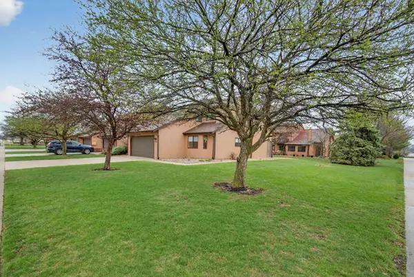 1229 Lakewood DR #A, Morris, IL 60450