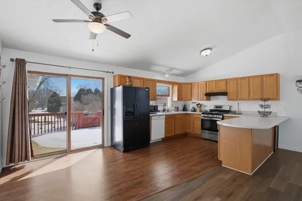 114 Galahad CT, Poplar Grove, IL 61065