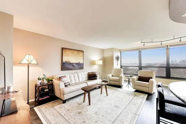 360 E Randolph ST #702, Chicago, IL 60601