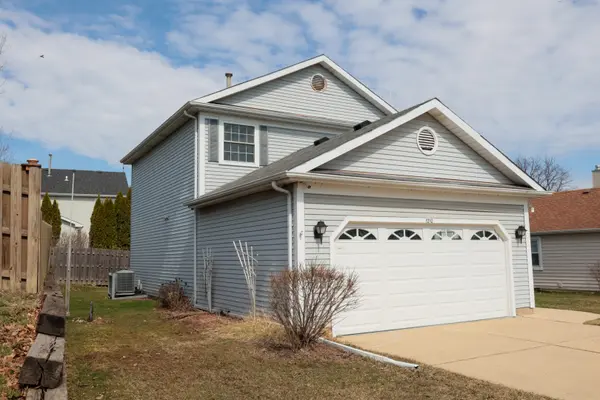 1210 Downing DR, Hoffman Estates, IL 60192