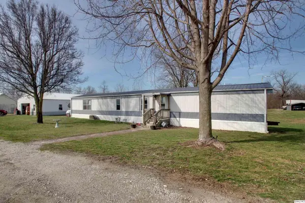 1193 E 3000th, Clayton, IL 62324