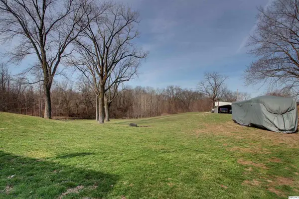 1193 E 3000th, Clayton, IL 62324
