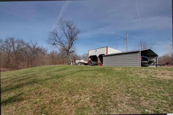 1193 E 3000th, Clayton, IL 62324