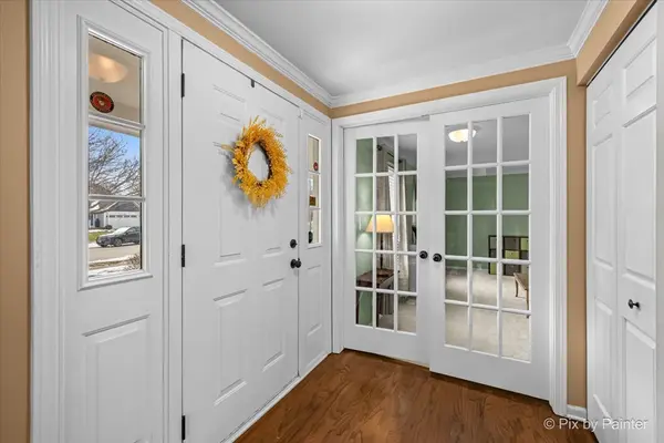 3218 Blackhawk TRL, St. Charles, IL 60174