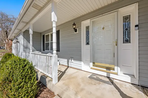 1905 Allen DR, Geneva, IL 60134