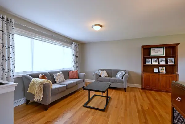 436 E Park AVE, Elmhurst, IL 60126