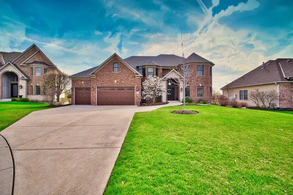 10 Raes Creek CT, Bolingbrook, IL 60490