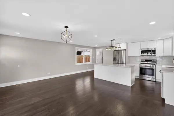 11539 S Carpenter ST, Chicago, IL 60643