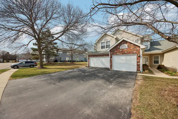 1410 Essex ST, Algonquin, IL 60102