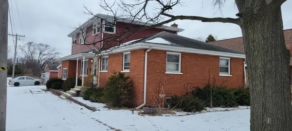 927 Walter ST, Lemont, IL 60439