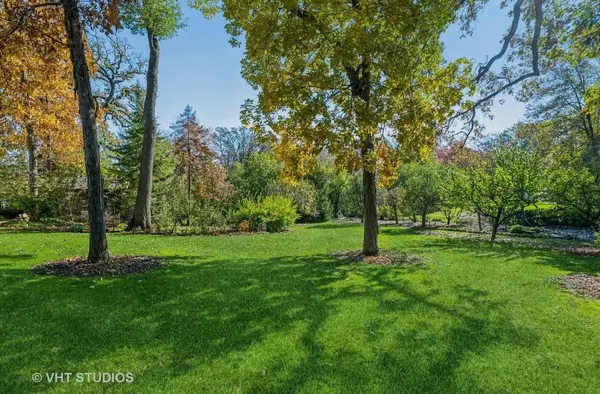 1110 Muir AVE, Lake Bluff, IL 60044