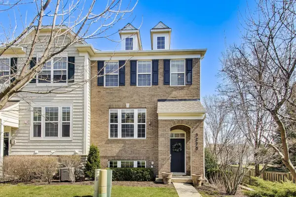 3275 Coral LN,  Glenview,  IL 60026