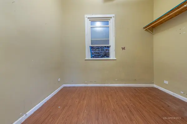 2407 S Albany AVE, Chicago, IL 60623