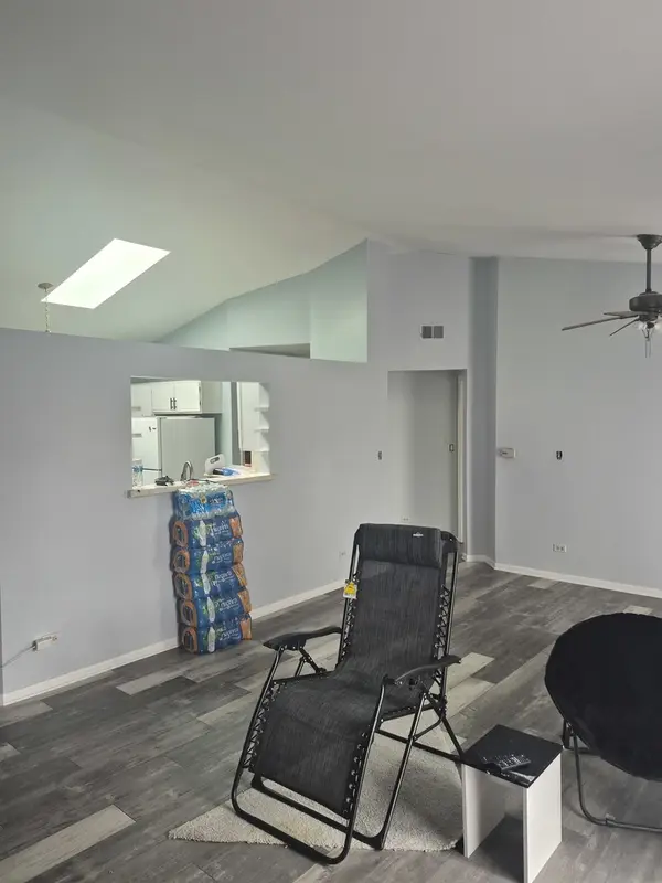 1721 Chesapeake LN #2, Schaumburg, IL 60193