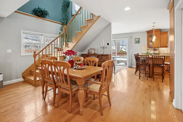 420 Radcliffe AVE, Des Plaines, IL 60016