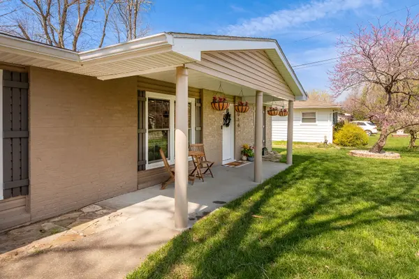 2016 W Norwood DR, Carbondale, IL 62901