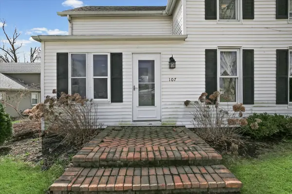 107 E Washington ST, Congerville, IL 61729