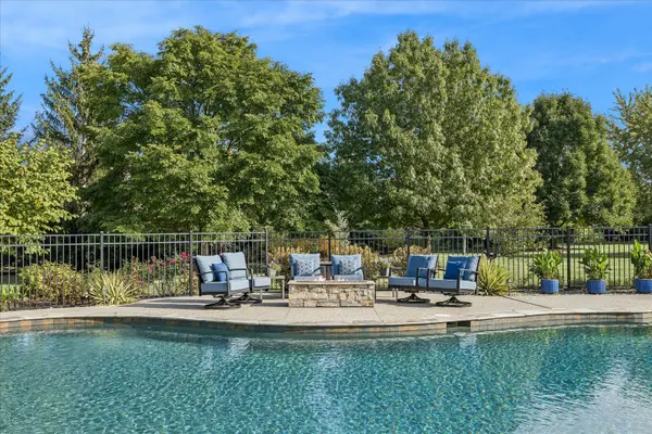 1581 Grouse WAY, Crystal Lake, IL 60014