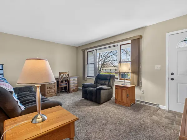 475 N 4th AVE, Coal City, IL 60416