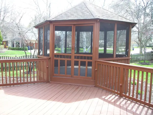 1000 Sheringham DR, Naperville, IL 60565