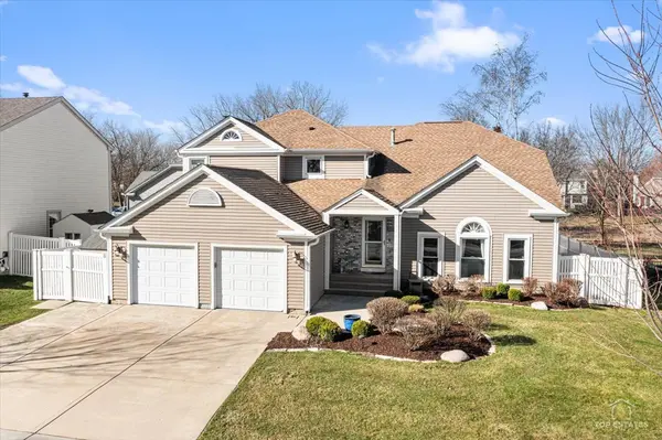 1894 Maine DR, Elk Grove Village, IL 60007