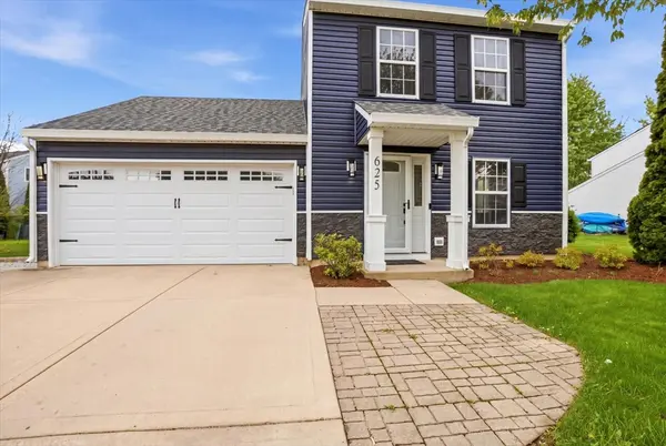 625 Fairview LN, South Elgin, IL 60177