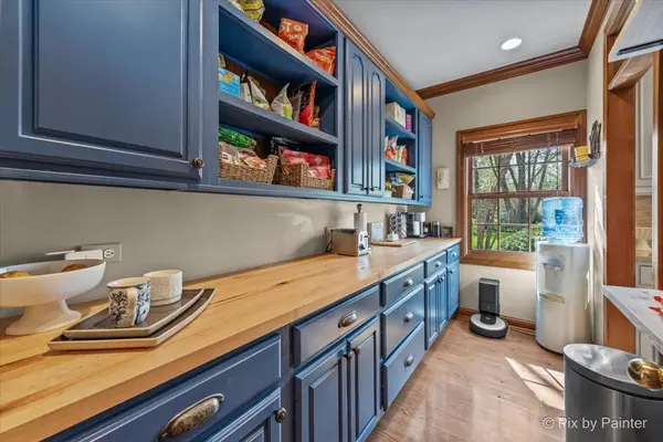 4210 Belson LN, Crystal Lake, IL 60014
