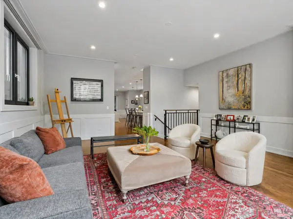 842 N Winchester AVE #1, Chicago, IL 60622