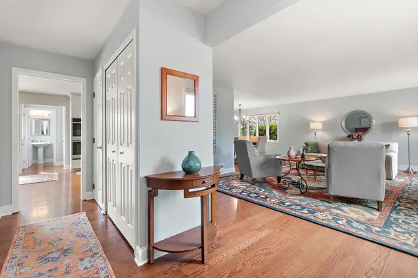 8239 W 138th ST, Orland Park, IL 60462