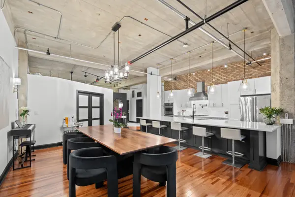 850 W Adams ST #2E, Chicago, IL 60607
