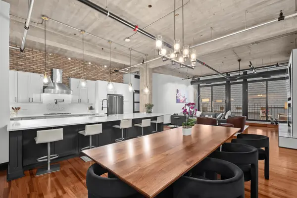 850 W Adams ST #2E, Chicago, IL 60607