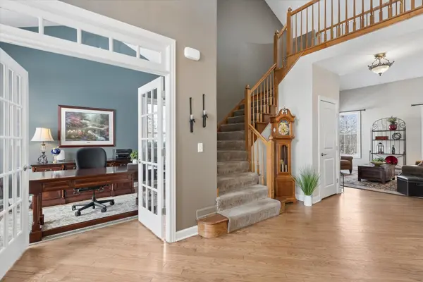 711 Foxmoor LN, Lake Zurich, IL 60047