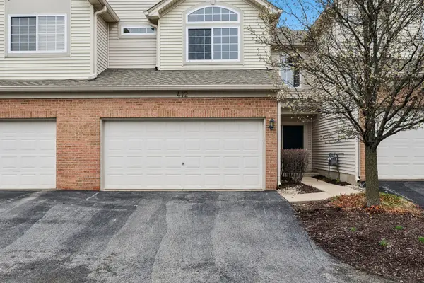412 Jamestown CT, Aurora, IL 60502