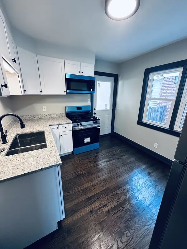 35 166th PL, Calumet City, IL 60409