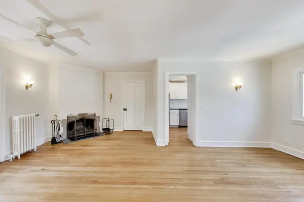 555 Hill TER #307, Winnetka, IL 60093