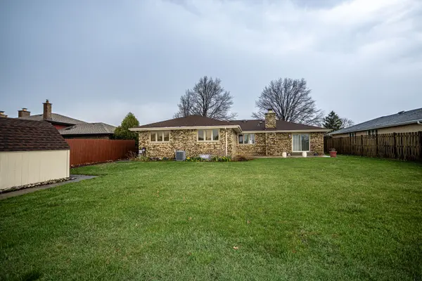 7525 Halesia CT, Orland Park, IL 60462