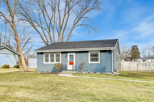 5010 Palm ST, Mchenry, IL 60051