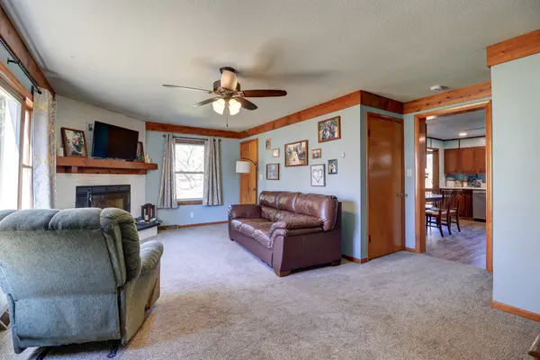 404 N Main ST, Coleta, IL 61081