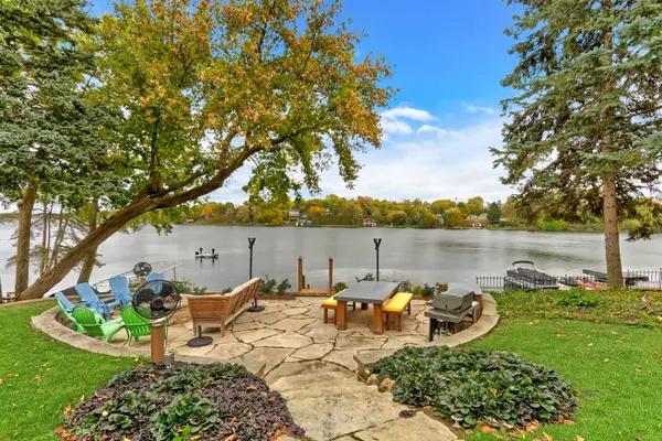 42065 N Old Lake AVE, Antioch, IL 60002