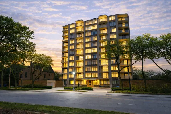 3100 S King DR #903, Chicago, IL 60616