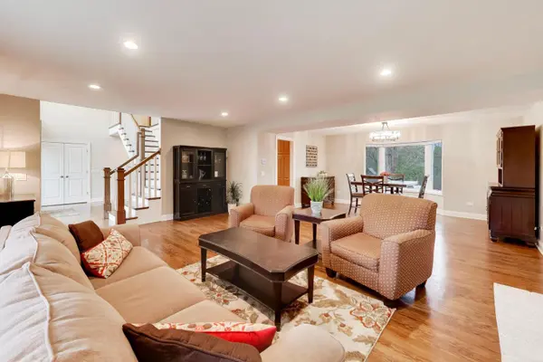 1604 Pleasant CT, Libertyville, IL 60048
