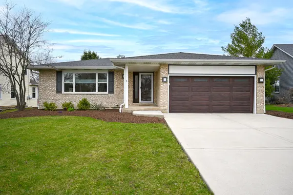 2140 Mulberry DR, West Chicago, IL 60185