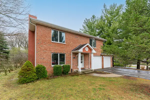 206 Griffin PL, Poplar Grove, IL 61065