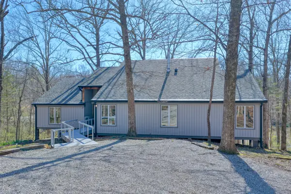 207 Kennedy RD, Carbondale, IL 62903