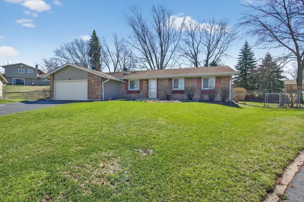 6 Charlestown CT, Bolingbrook, IL 60440