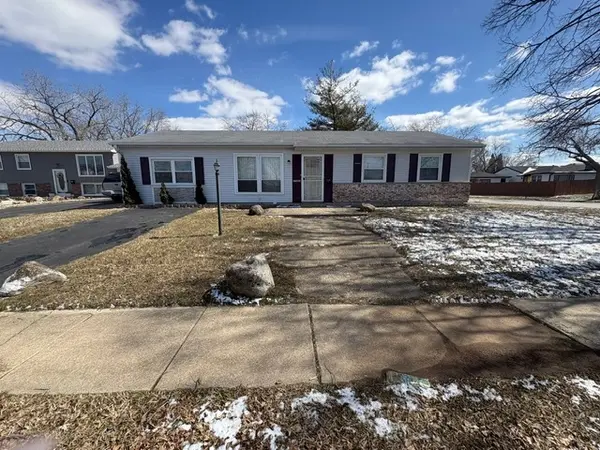 17142 Orchard LN, Country Club Hills, IL 60478