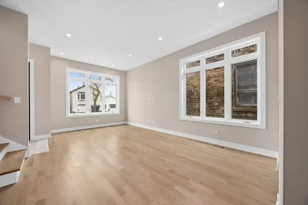 3633 S Emerald AVE, Chicago, IL 60609